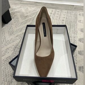 New In Box French Connection Pointed Toe Suede Heels